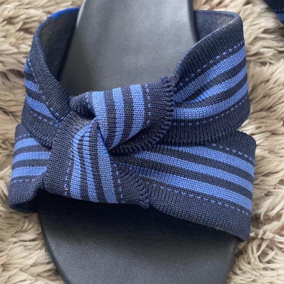 EUC Rothy’s slides - Picture 2 of 4